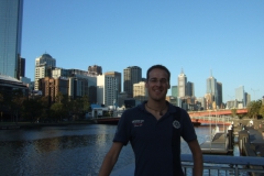 aus_m_002