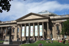 aus_m_012